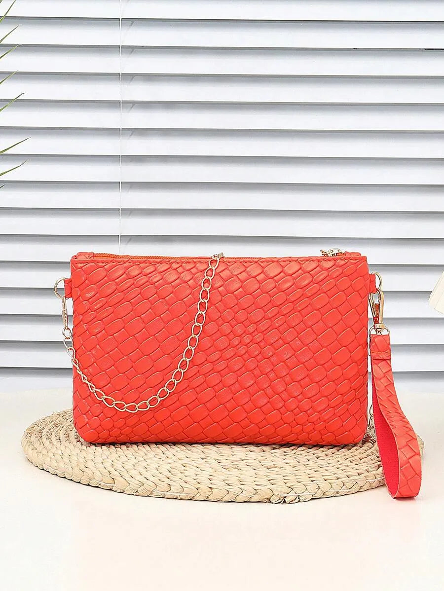 Women's Mini Solid Color PU Wavy Textured Shoulder Handbag With Chain Strap Elegant Crossbody Purse Casual Daily Small Fashion Bag