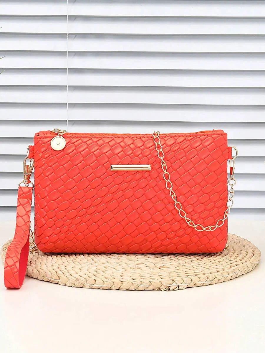 Women's Mini Solid Color PU Wavy Textured Shoulder Handbag With Chain Strap Elegant Crossbody Purse Casual Daily Small Fashion Bag