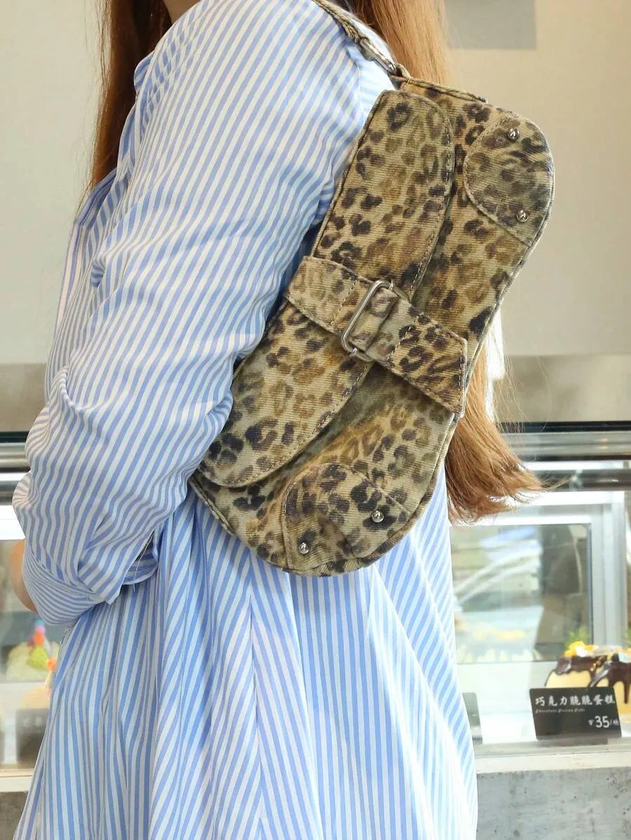 Women's Silver Textured Woven Clutch Bag Vintage Beaded Flap Evening Purse Bride Party Wedding Prom Birthday Dinner Formal Dress Handbag