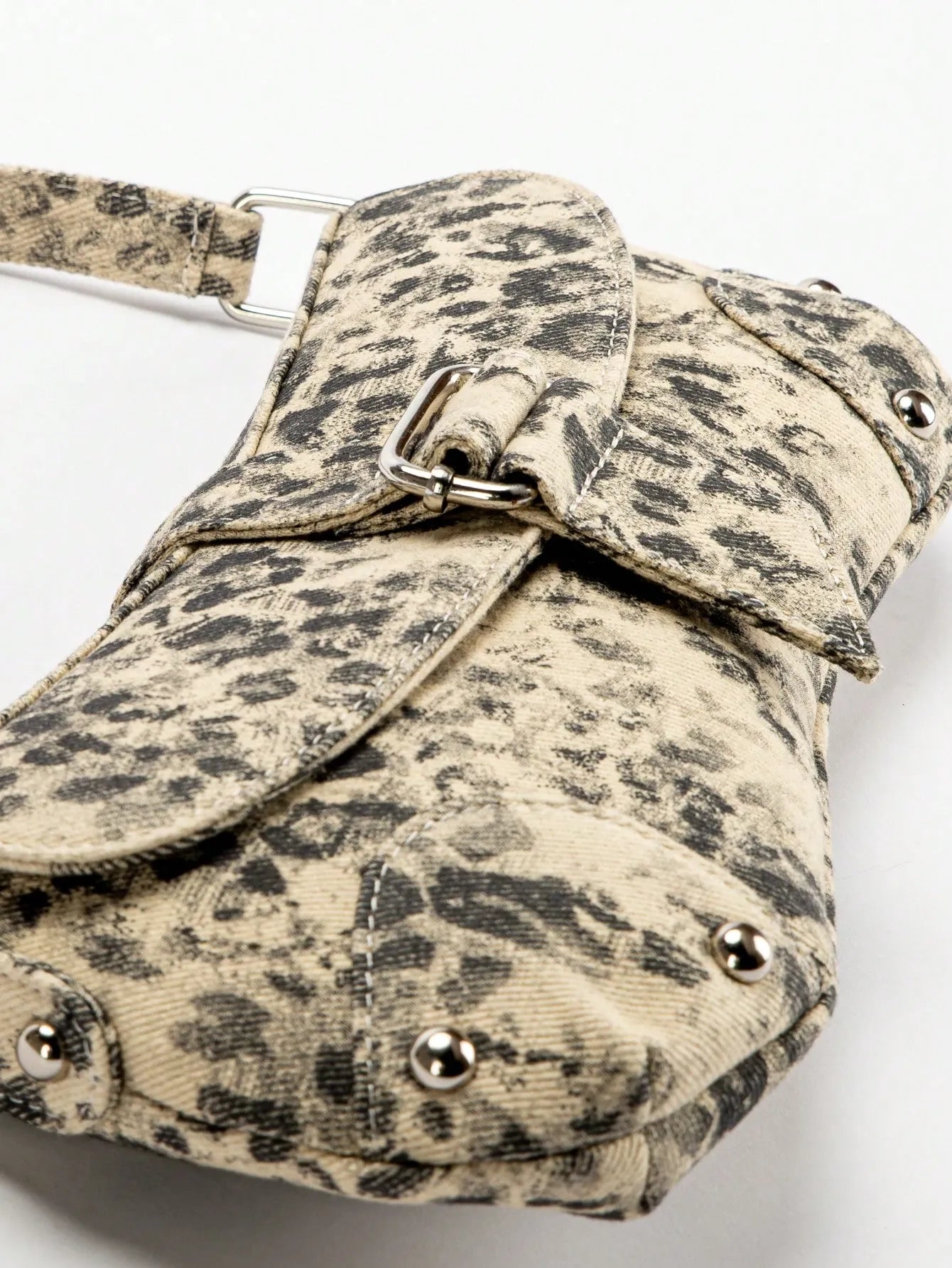 Women's Silver Textured Woven Clutch Bag Vintage Beaded Flap Evening Purse Bride Party Wedding Prom Birthday Dinner Formal Dress Handbag