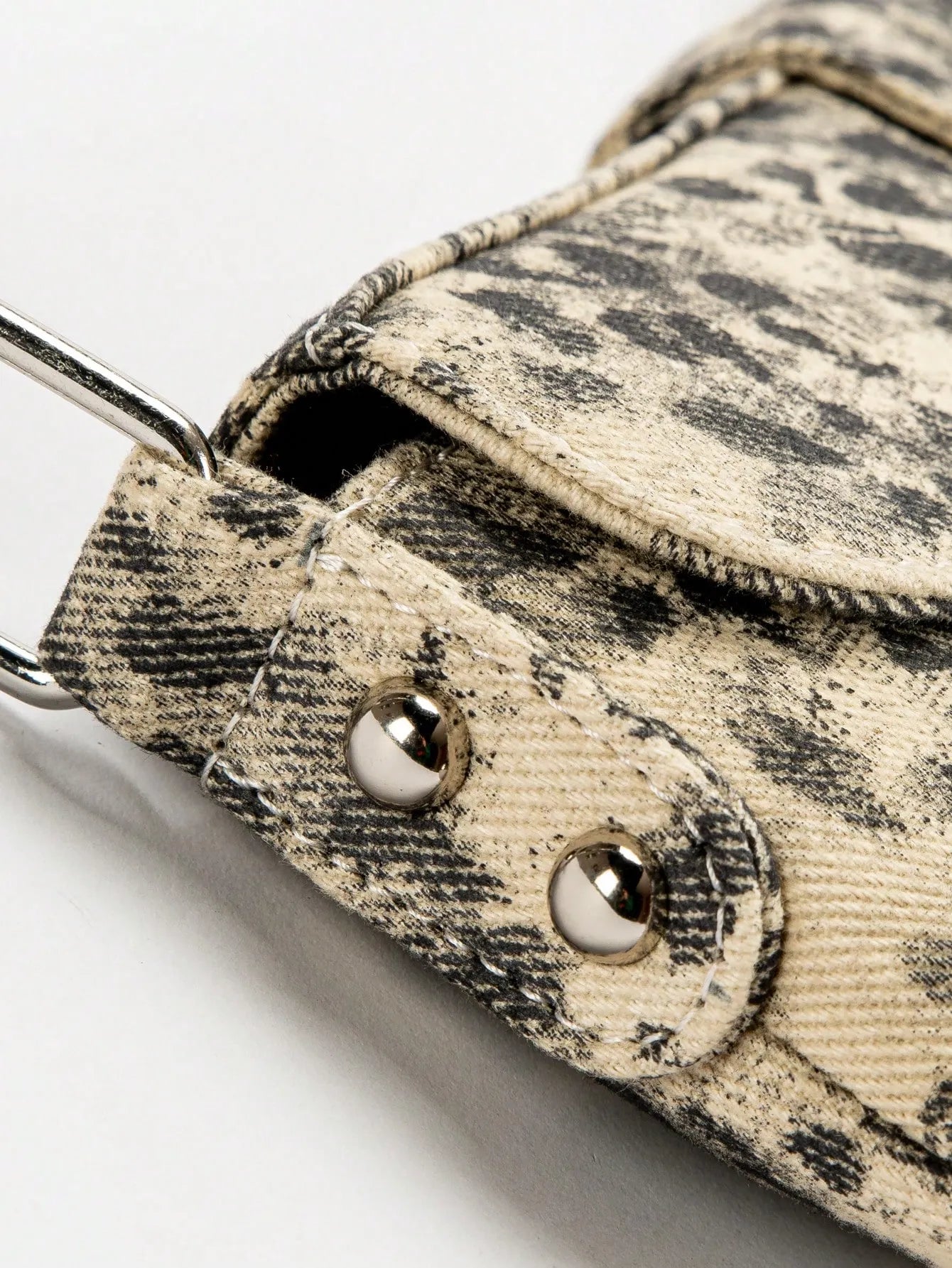 Women's Silver Textured Woven Clutch Bag Vintage Beaded Flap Evening Purse Bride Party Wedding Prom Birthday Dinner Formal Dress Handbag